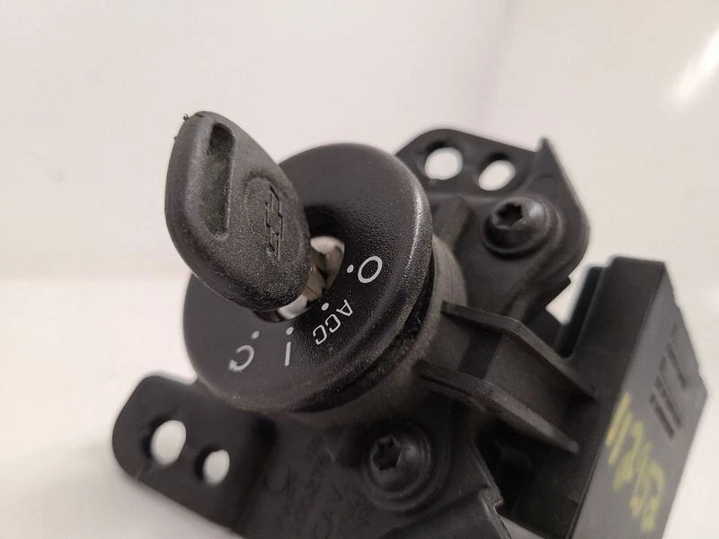 2004-2012 Chevy Malibu Ignition Lock Cylinder Switch With Key Factory OEM - Imagem 3 de 4