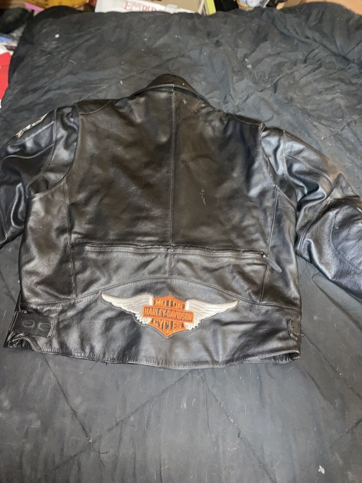 Heavy duty leather Harley Davidson FXRG / Will Include FXRG Liner “Free