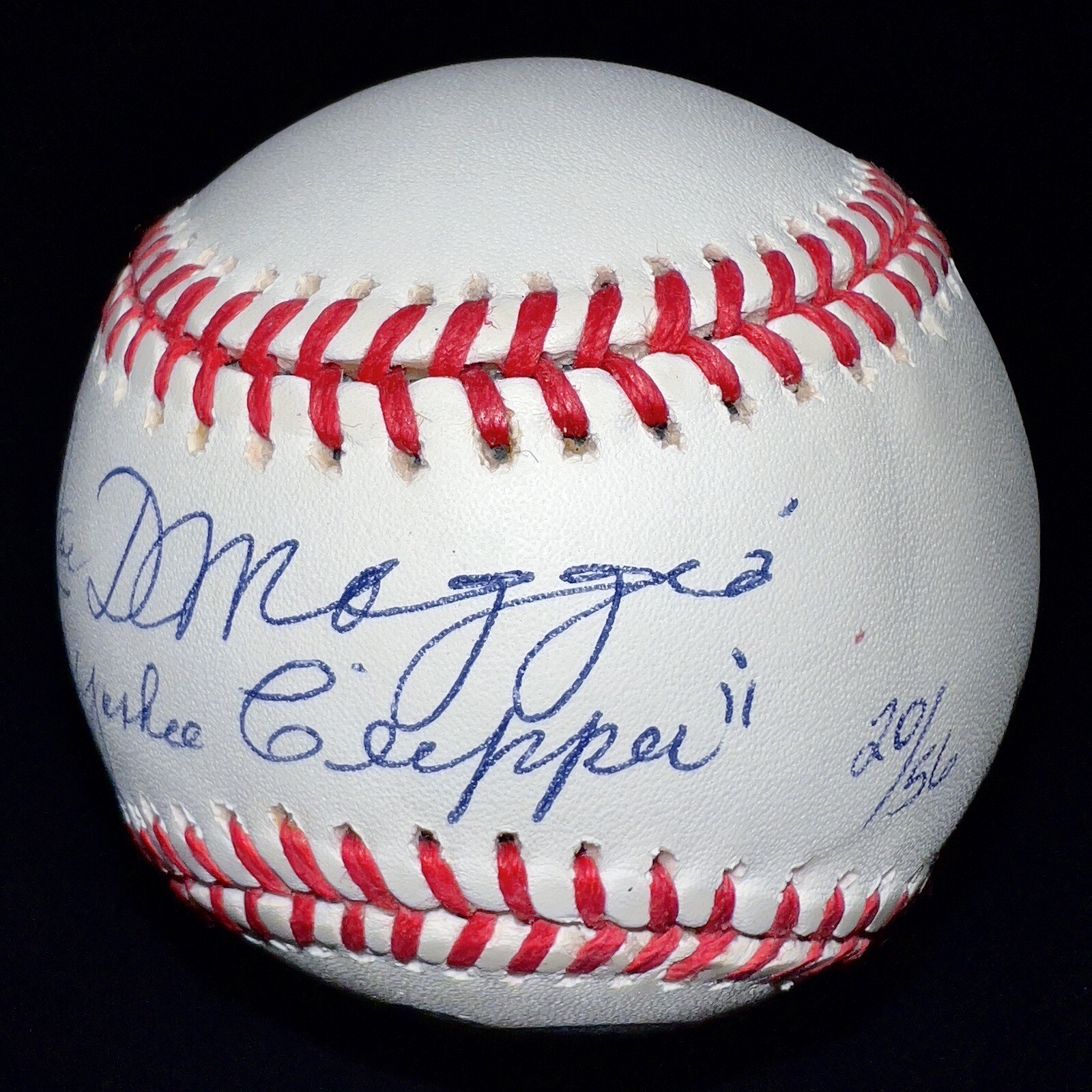joe-dimaggio-yankee-clipper-signed-baseball-psa-dna-graded-gem-mint-10