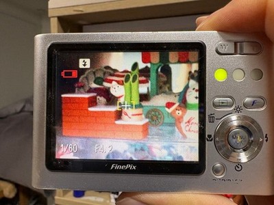FUJIFILM FinePix Z2 Silver Compact Digital Camera Tested Working
