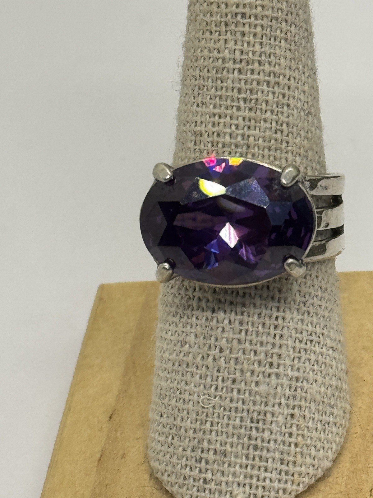 Sterling Silver Statement Amethyst Ring Size 8 Is… - image 9