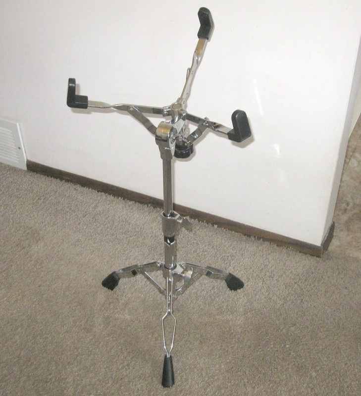 Basix Heavy Duty Snare Drum Stand Great Condition
