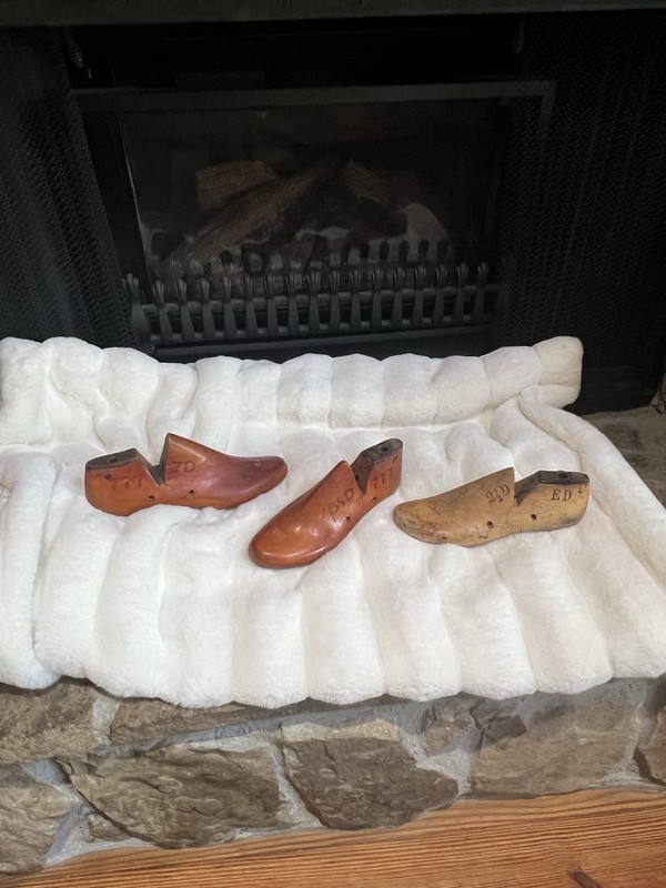 3 Vintage Cobbler Lasts Wooden Shoe Forms ED & Leader