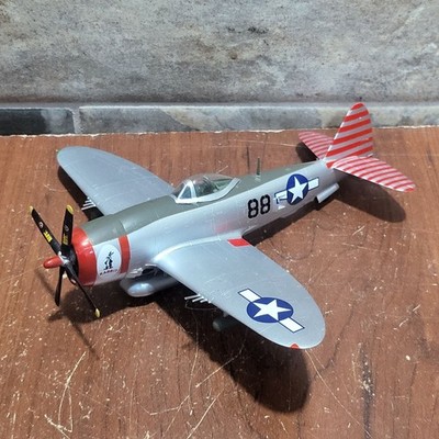 Assembled Model Diecast Plastic Republic P 47D Thunderbolt 1/48 scale
