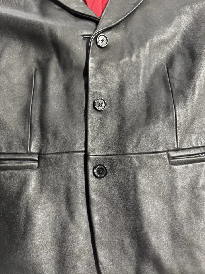 Liz Claiborne Chaqueta de Cuero Suave Cierre de Botones, Forro Rojo, Talla 1X Foto 3 de 4