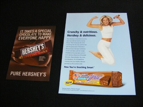 HERSHEY'S magazine clippings print ads for Chocolate - Foto 3 di 8