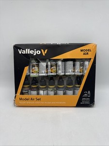 Set Vallejo Model Air 6 u. (17 ml.) MERDC Desert Colors 71212