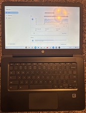 HP Chromebook 14 G5 14 inch  32GB  AMD A6  1.8GHz 4GB RAM - TOUCHSCREEN