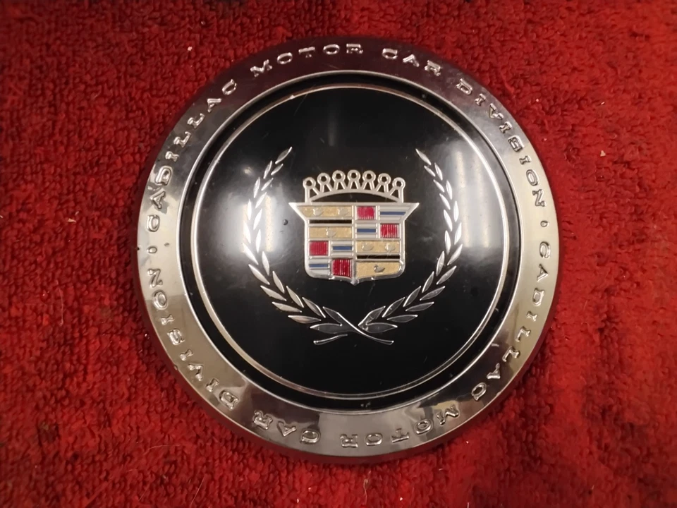 Cadillac Deville, Fleetwood: 1989, 1990, 1991, 1992 1995, 7,0", tapa central Foto 3 de 4