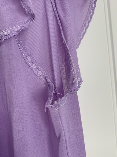Vintage Petite Small Purple Miss Elaine Silky Nightgown and Robe set - Picture 8 of 12