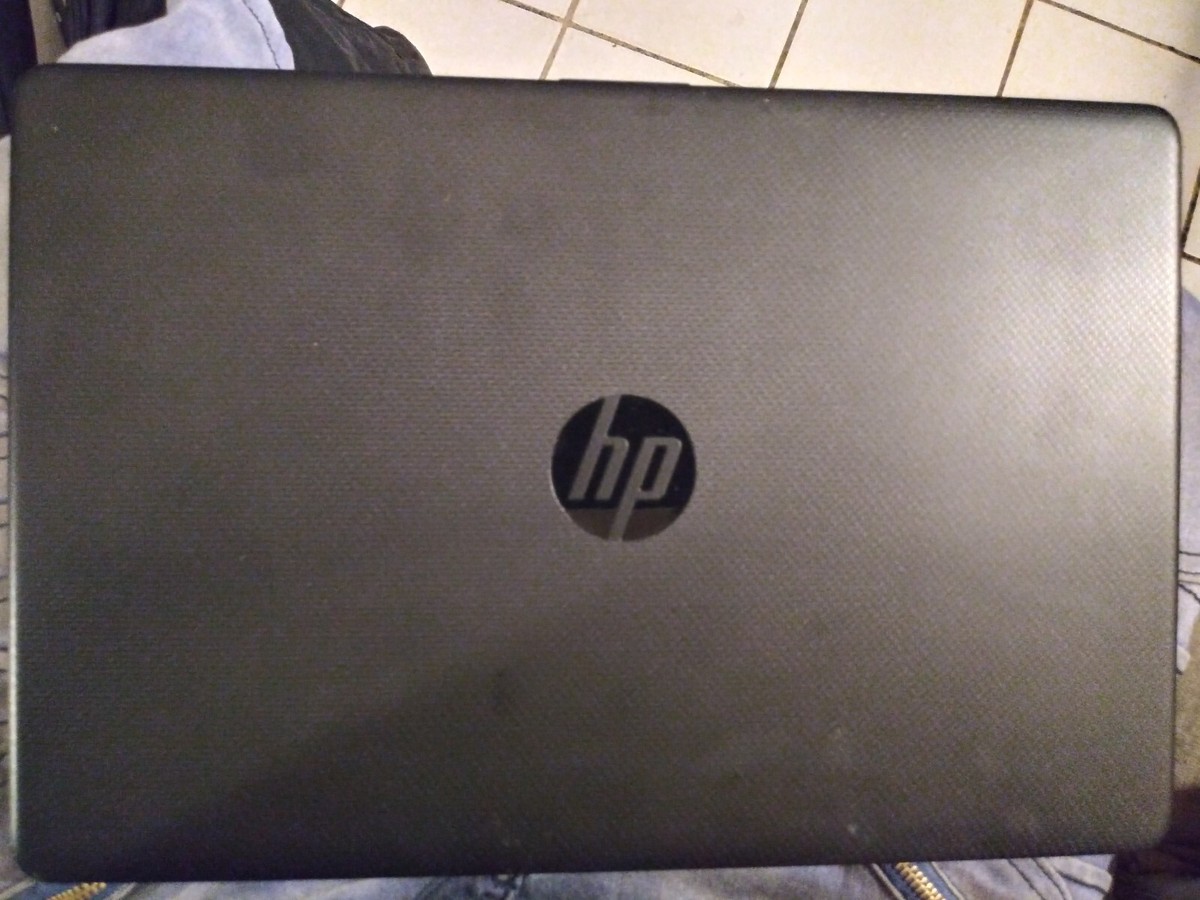 HP 15.6 inch (500GB, Intel Celeron N4000, 2.6 GHz, 4 GB) Laptop