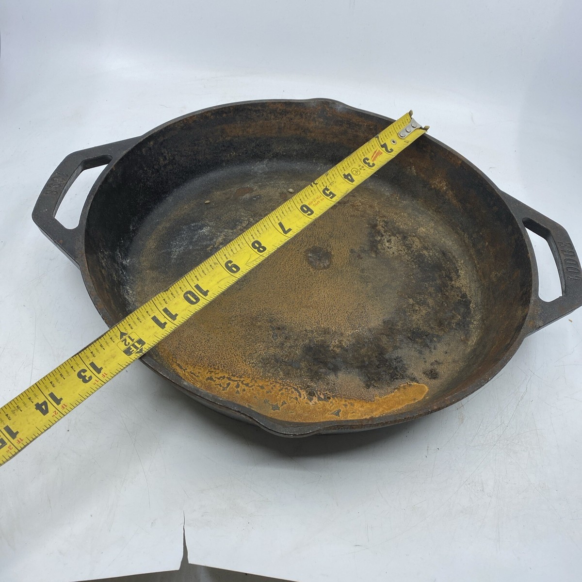 LODGE CAST IRON SKILLET #1 VTG SEASONED DUAL HANDLE BLK PAN 12 IN