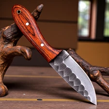 Custom Hand Made Forged Carbon Steel Skinning Hunting Knife  HH 215