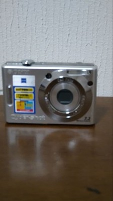 Sony Cyber-shot DSC-T2 Silver Waterproof Digital Camera 2.7 Inch