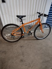 Cannondale M400 Mountain Bike 
