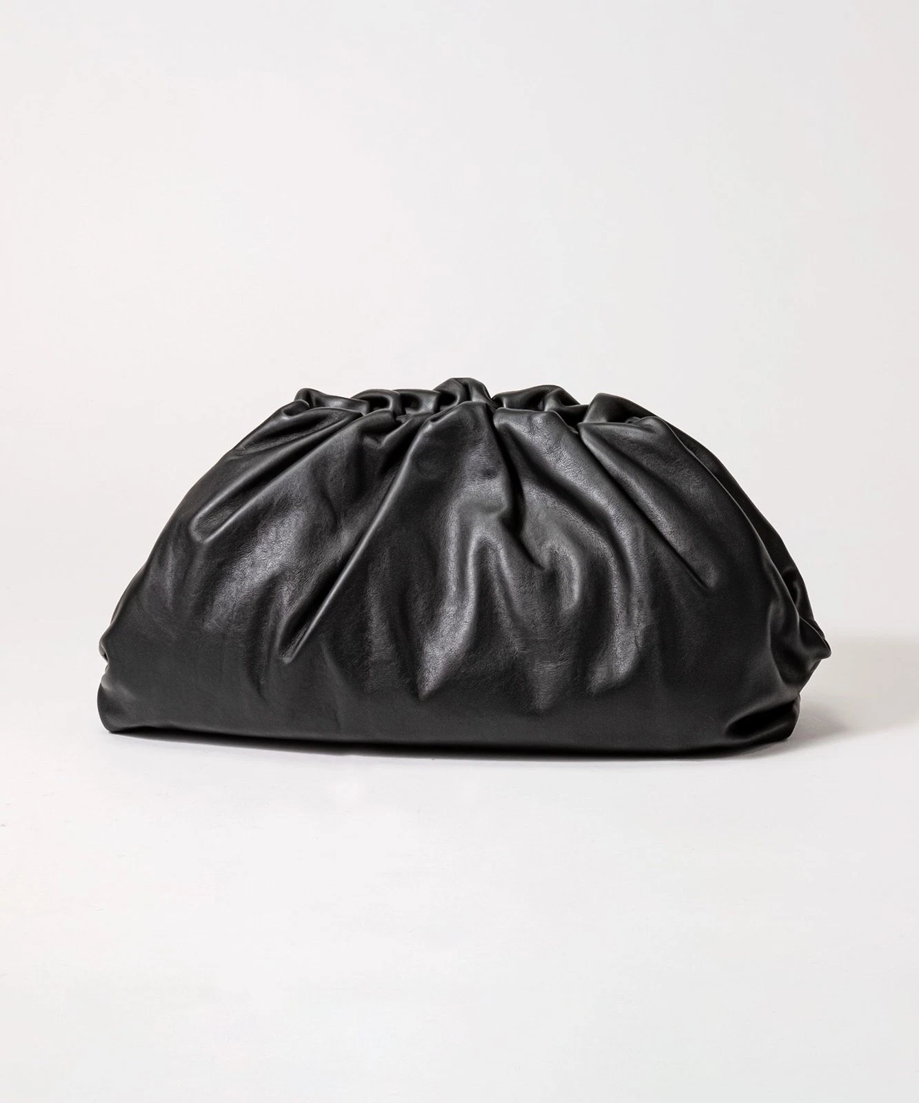 Bottega Veneta — Bottega Veneta THE POUCH Clutch Bag (576227 VBIU5) for Women Black only