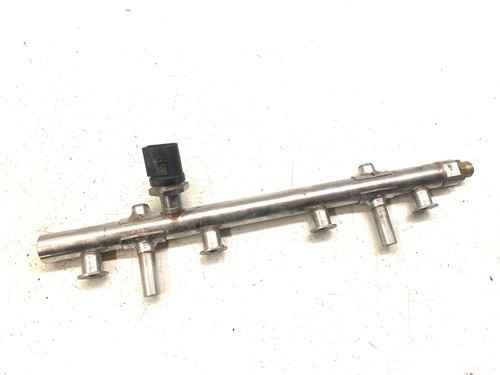 VW Golf 7 GTI Einspritzleiste Rohr Motor Einspritzung 06K133317AB TSI TSFI 2.0L