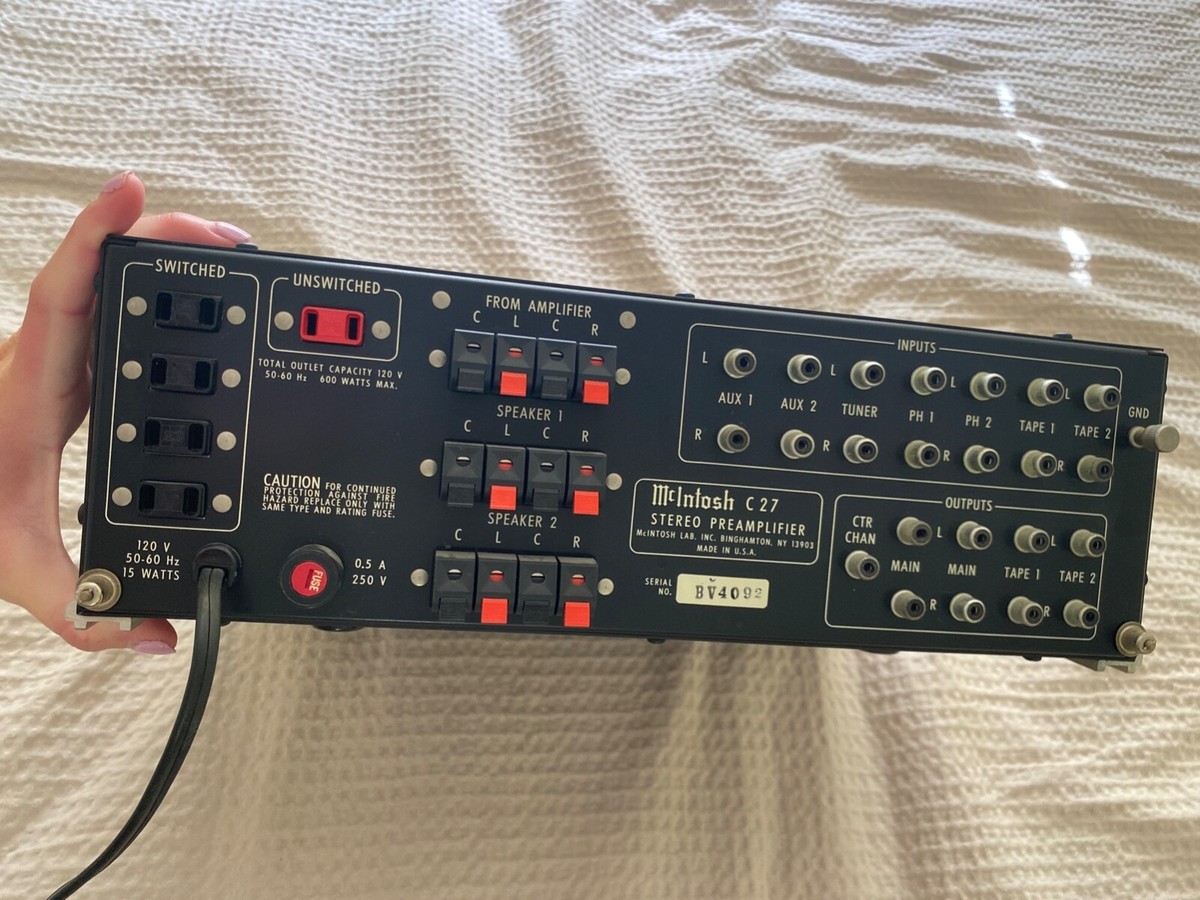 McIntosh C27 プリアンプ McIntosh C27 2-Channel Solid State Preamplifier