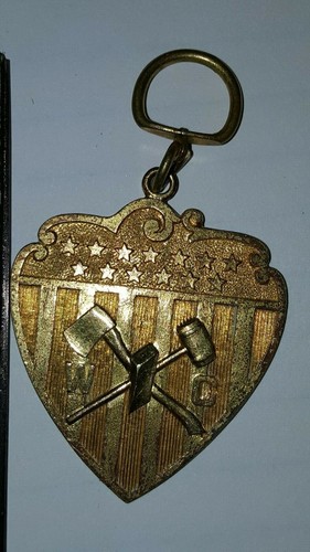 VINTAGE UNKNOWN FRATERNAL ORGANIZATION MEDAL PENDANT "WC" AXE AND SLEDGE HAMMER