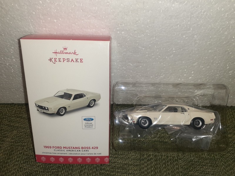 NEW Hallmark Ornament 1969 FORD MUSTANG BOSS 429 Never Displayed Classic SLICK