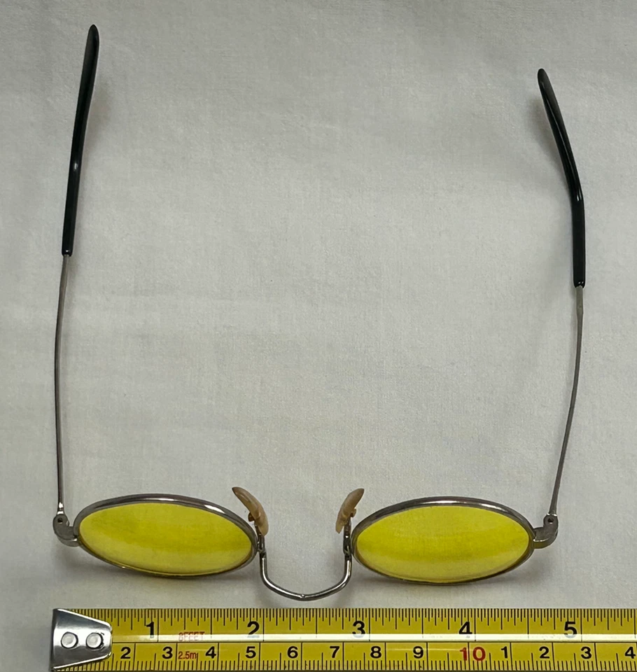 Óculos de lente vintage armação de metal redondo amarelo Taiwan ROC pequeno estilo retrô - Imagem 3 de 4