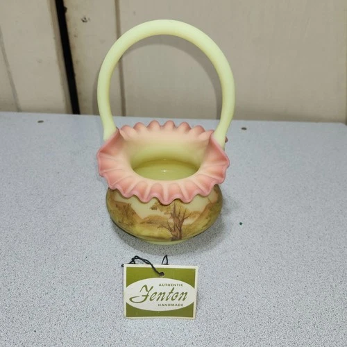 Fenton Burmese Basket Hand painted by Sue Foster Mint Condition