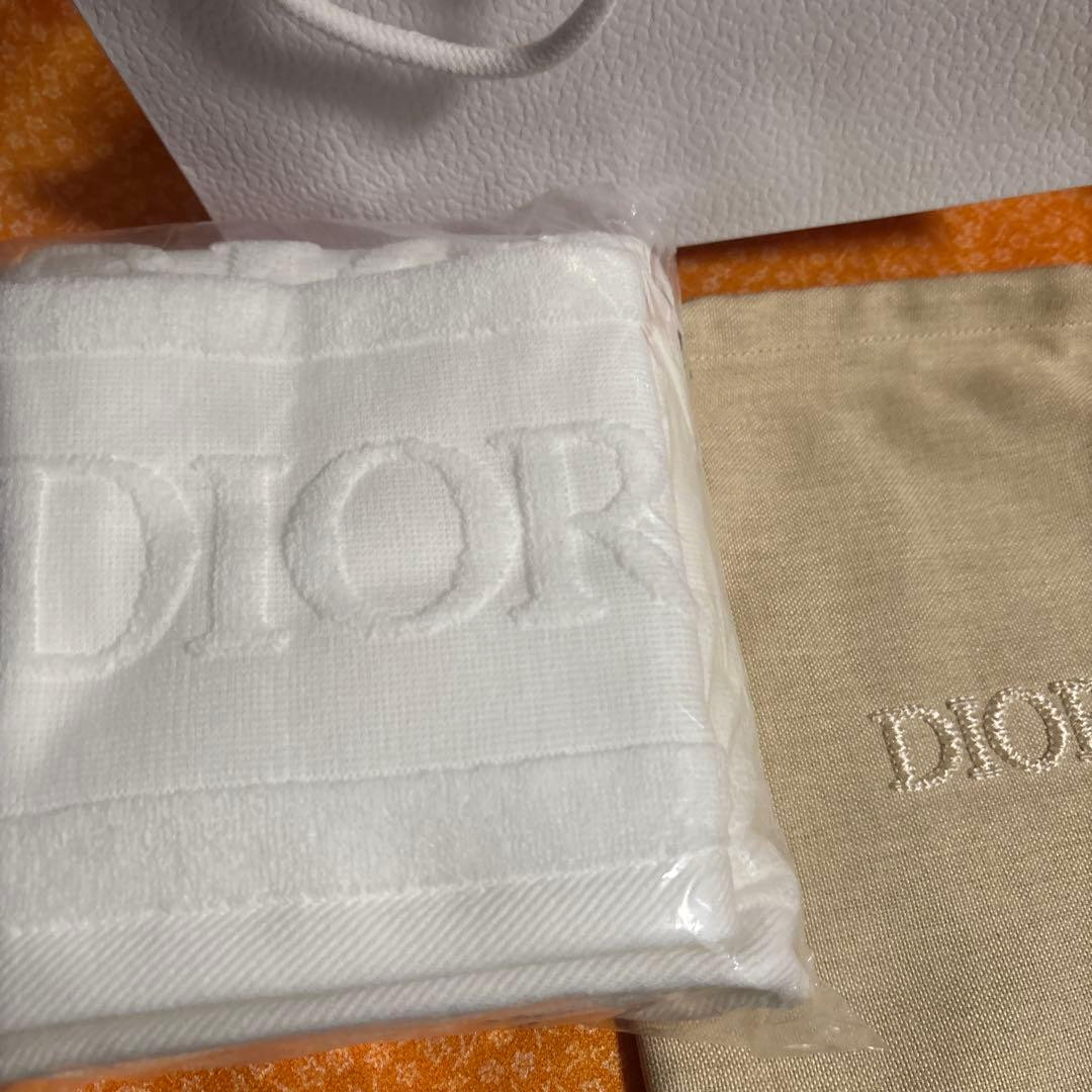 Christian Dior 2025 summer pouch & Towel Set No box from JAPAN New thumbnail 2