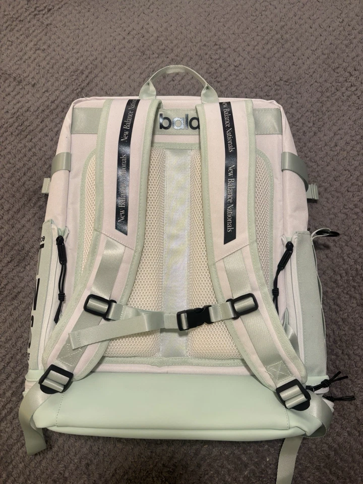 New Balance Nationals Indoor 2025 Bag BRAND NEW. (READ DISCRIPTION!!!) - Image 2 of 4