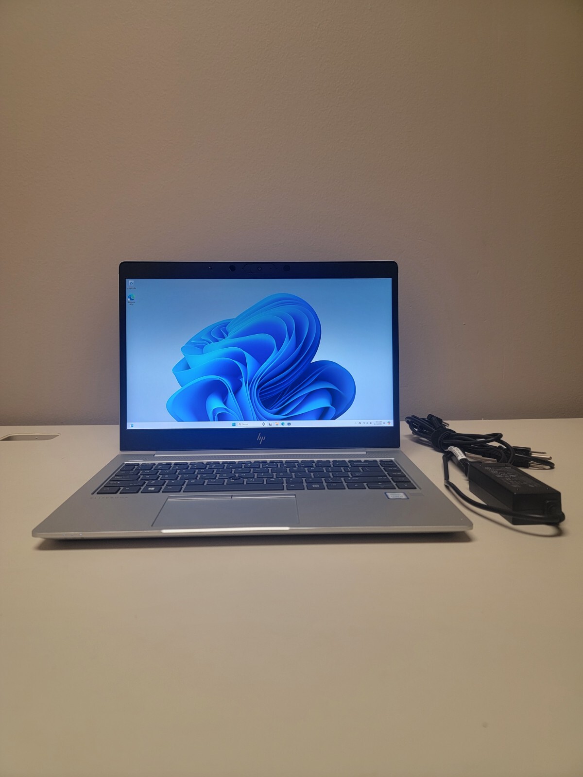 PRIVACY SCREEN HP ELITEBOOK 840 G6/i78565U/16GB RAM/256GB NVME SSD/FHD