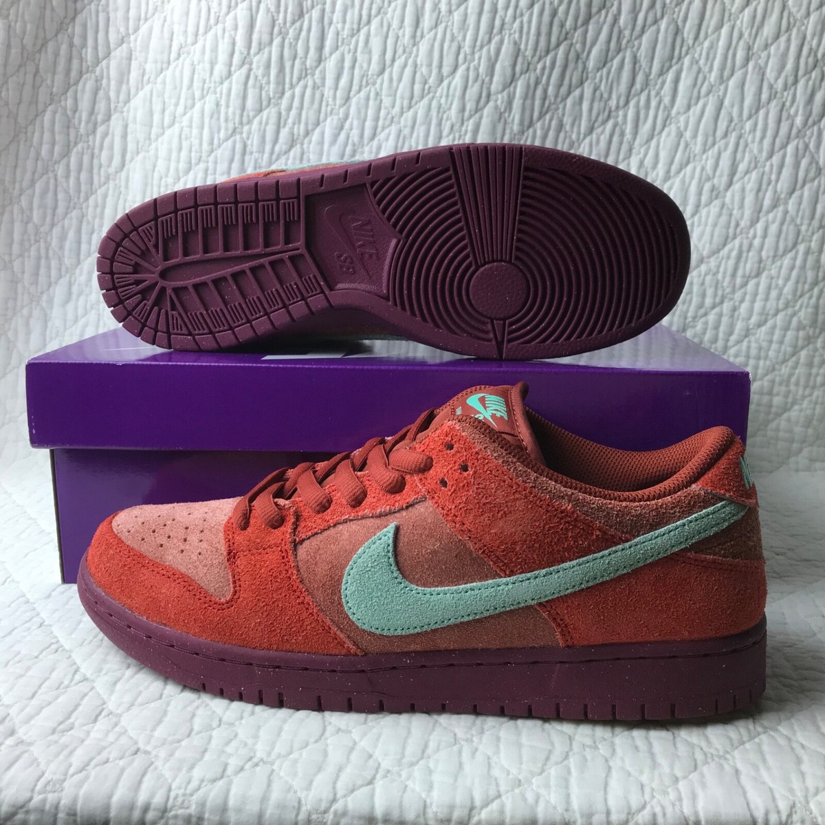 Nike SB Dunk Low Pro PRM Shoes Men's SZ 10 Mystic Red/Emerald Rise