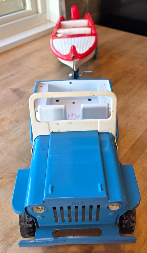 Vintage Tonka Blue Jeep with Blue Trailer, Clipper Boat & Motor 1960's - Image 3 of 4