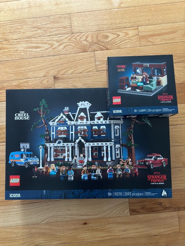 Lego Stranger Things The Creel House (11370) & GWP WSQK Radio Station (40891)