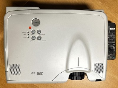 Beamer: Multimedia-Projektor 3M X65, silbergrau, Hersteller: 3M