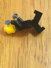 LEGO CITY 7741 POLICE HELICOPTER correct mini figure & accessories 100% Complete