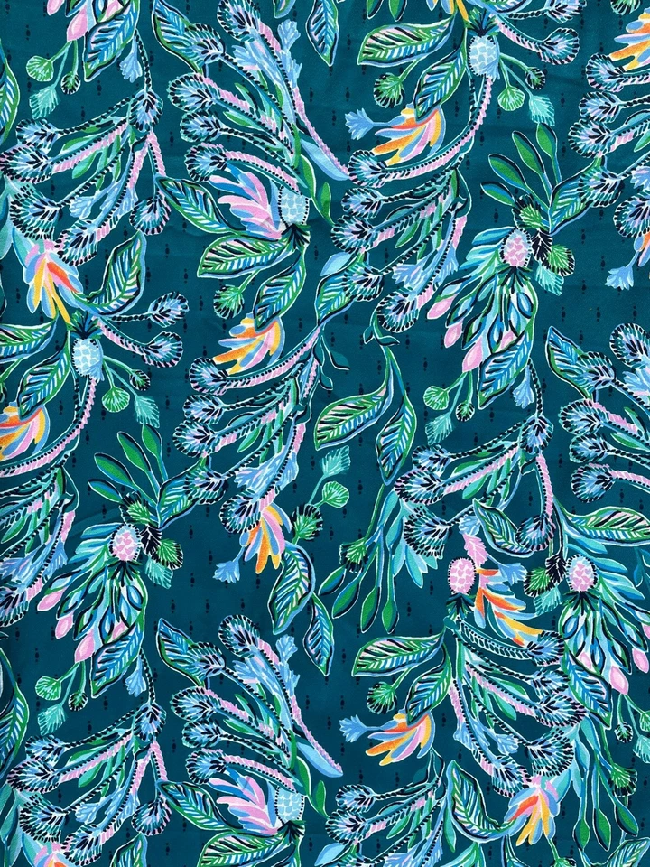 Floristería de lluvia Lilly Pulitzer poliéster Valencia verde azulado ingeniería 1,63 yardas (59 ̈x60 ̈) Foto 2 de 4