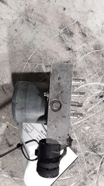 2014 MERCEDES BENZ E350 ABS PUMP MOTOR SEDAN A2124311948 - Image 2 of 4