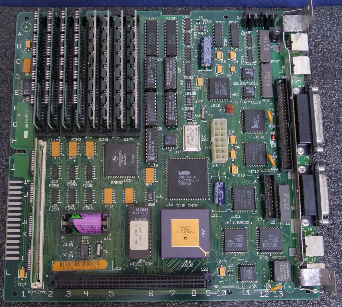 REPAIR SERVICE Apple Macintosh SE/30 Logic Board Capacitor REPAIR SERVICE Apple Macintosh SE/30 Logic Board Capacitor