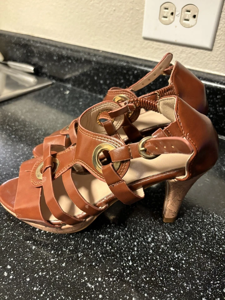 Sandalias Mujer Gatito Color Sólido Peep Toe Talla 6.5 Foto 2 de 4