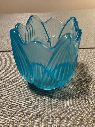 Vintage Fenton Glass Aqua Lotus Tulip Leaf Votive Candle Holder