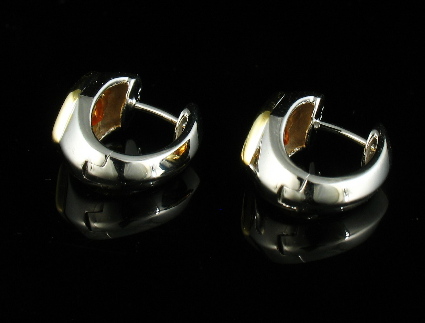 Picture 2 of 4