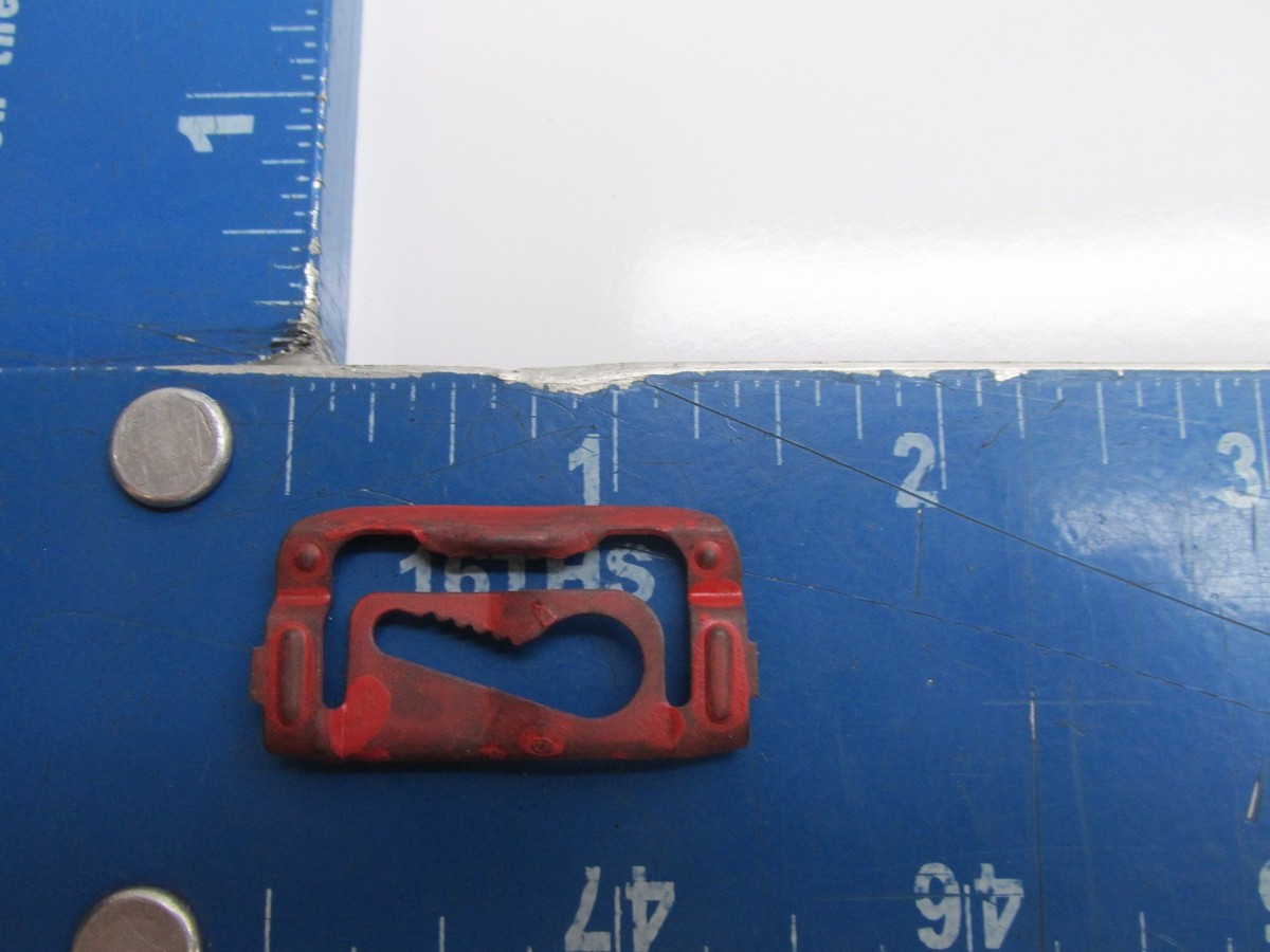 68-92 GM Chevy Buick Pontiac Windshield Window Moulding Molding Trim Clips 10p O