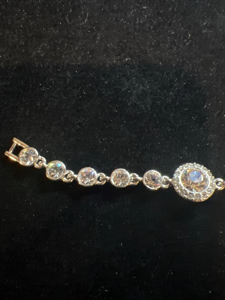 Pulsera Givenchy Vintage, Tono Plata, Grande Swarovski Y Cristal Pavé Foto 4 de 4
