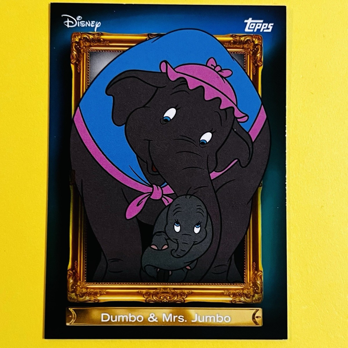 2026 Topps Disney Neon Dumbo & Mrs Jumbo FF-25 Family Frame Insert