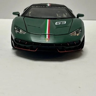 1:24 Lamborghini Centenario Diecast With Headlight & Taillight LED Matt Green