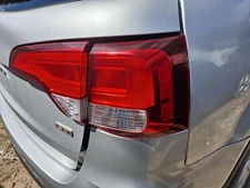 Used Right Tail Light Assembly fits: 2014 Kia Sorento quarter panel mounted inca