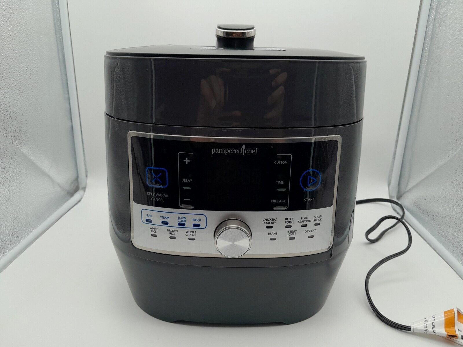 Pampered Chef Electric Quick Pressure Cooker 100011 Grey 6.0L