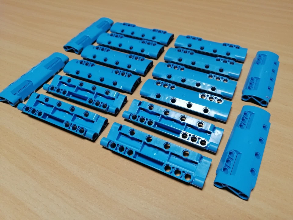 LEGO Technic Paneele Panels Verkleidungen azur blau/ Technik Konvolut - Bild 3 von 4