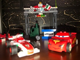 LEGO 8426 Disney Cars 2 Escape at Sea 100% Complete Set & EXTRA LEGO CARS Items!