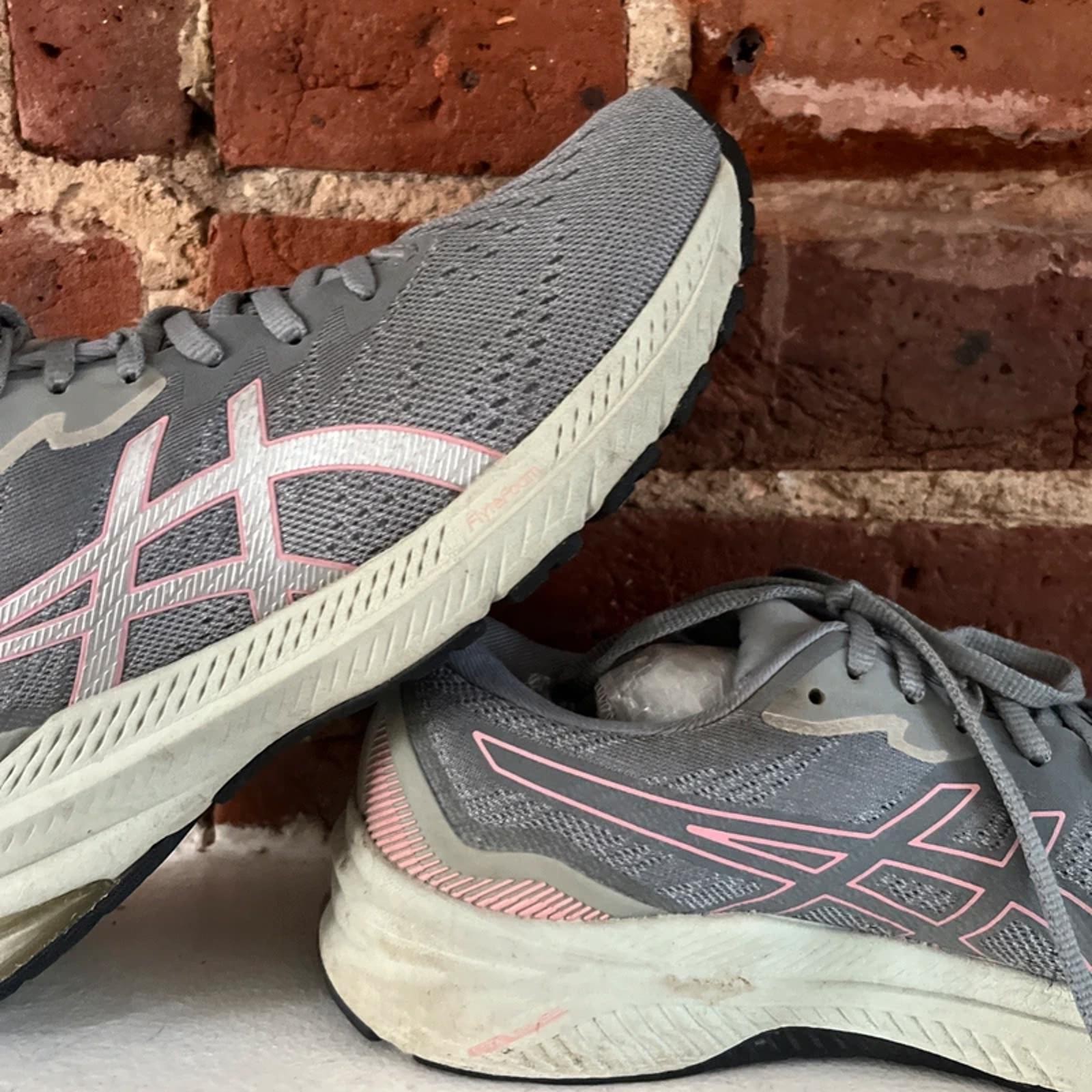 ASICS Gel GT-1000 Women’s Grey Running Trainers | UK Size 6.5 image 7