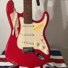 Squire By Fender Guitar. ( STRAT  45mm Body Like USA!) CY80910912